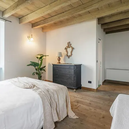Preseglie Garda Landhuis Desenzano del Garda