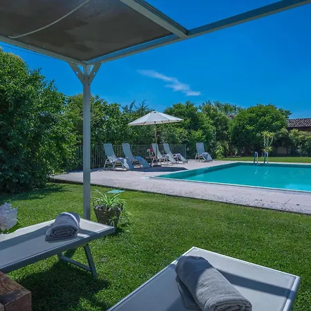 Venkovský dům Preseglie Garda Desenzano del Garda