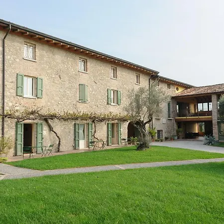 Cascina Le Preseglie * Ντεζεντσάνο ντελ Γκάρντα